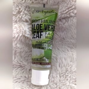 Urban Hydration Aloe Vera Face Wash Travel size 30mL/ 1FL oz
